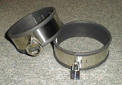 Halsband 4,5 cm breed met Ring.